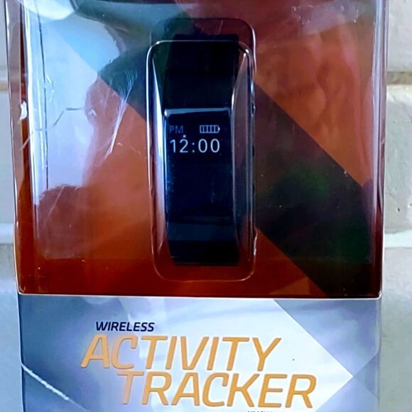 TRAXX ACTIVITY TRACKER WRIST BAND - Picture 2 of 3